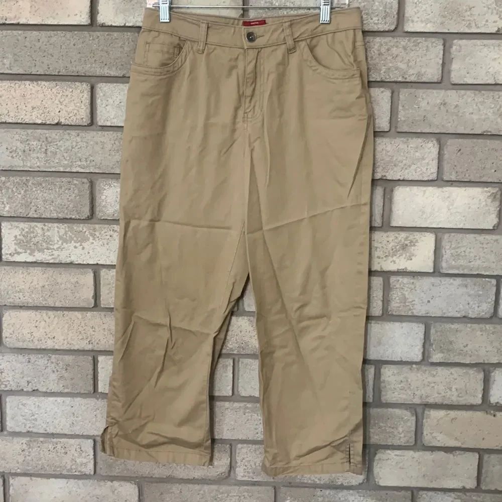 3for$20 pants size 6 tan cropped